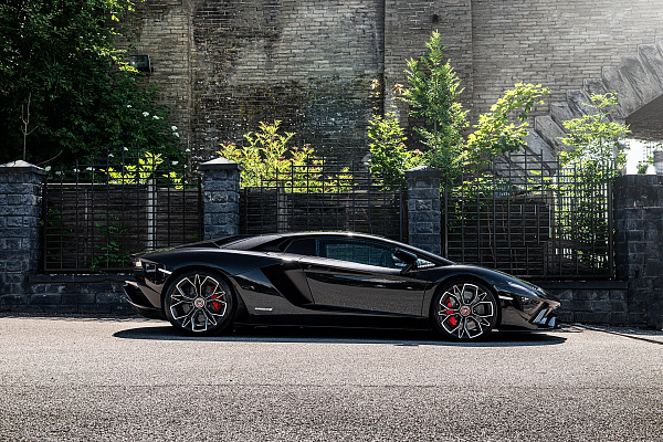 Lamborghini Aventador