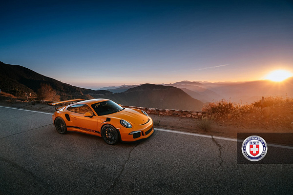 Фото дисков HRE P104 Черный сатин на Porsche 911 VII