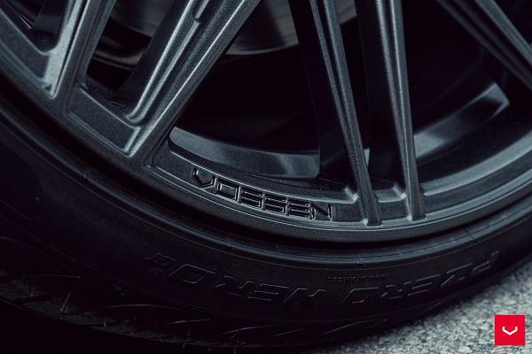 Фото дисков Vossen HF-7 Глянцевый графит на Lexus LC 500