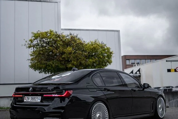 Фото дисков ST Wheels ST2 Черный глянец на BMW 7 (G11/G12)