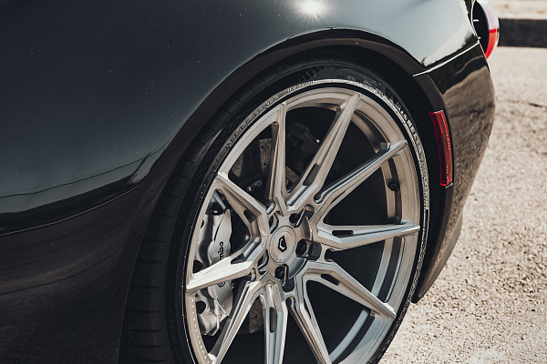Фото дисков Vossen EVO-2R Глянцевый тонированный лак на Ford GT II