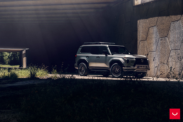 Фото дисков Vossen HFX-1 (6-Lug) Сатиновый графит на Lexus GX III