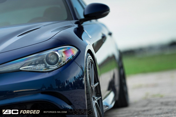 Фото дисков BC Forged HCA381 Сатиновый графит на Alfa Romeo Giulia II (952)