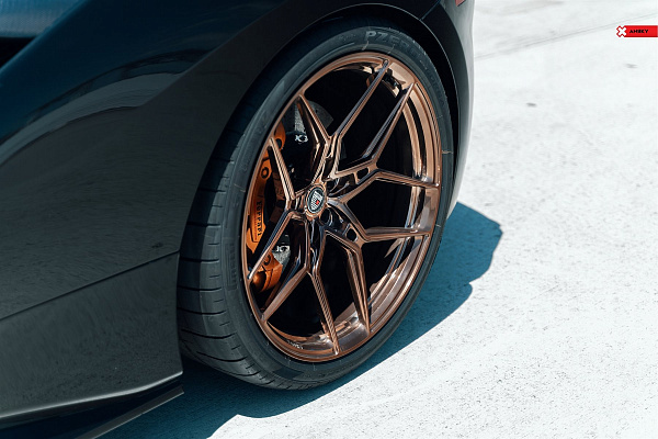 Фото дисков Anrky S1-X4 Глянцевая бронза на Ferrari 812