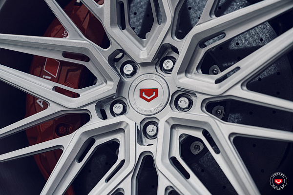 Фото дисков Vossen EVO-5R Черный глянец на Audi A/RS 6 (C8)