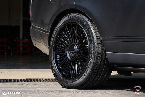 Фото дисков Vossen S17-14 (3-Piece) Черный глянец на Range Rover IV