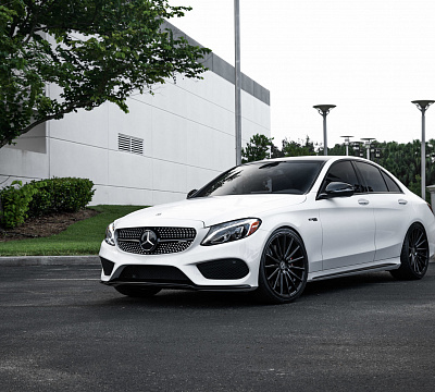Фото дисков Vossen VFS-2 на Mercedes-Benz C-Class (W205)