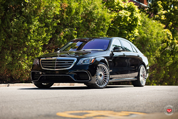 Фото дисков Vossen S17-13 Глянцевый лак на Mercedes-Benz S-Class (W222, C217)