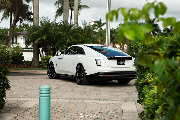 Фото дисков Anrky RF-177 Алмазная проточка на Rolls-Royce Spectre