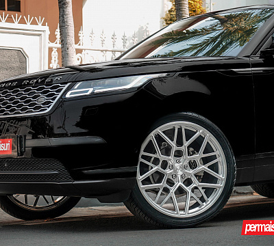 Фото дисков Vossen UV-1 на Land Rover Range Rover Velar