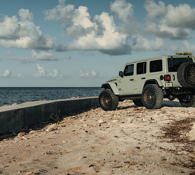 Фото дисков Vossen LCX-03 на Jeep Wrangler IV (JL)