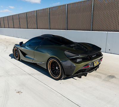 Фото дисков HRE 300 на McLaren 720S