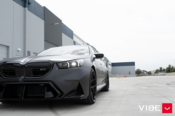 Фото дисков Vossen HF-5 Черный глянец на BMW 5/M5 (G60/G90)
