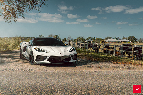 Фото дисков Vossen HF-7 Черный глянец на Chevrolet Corvette C8