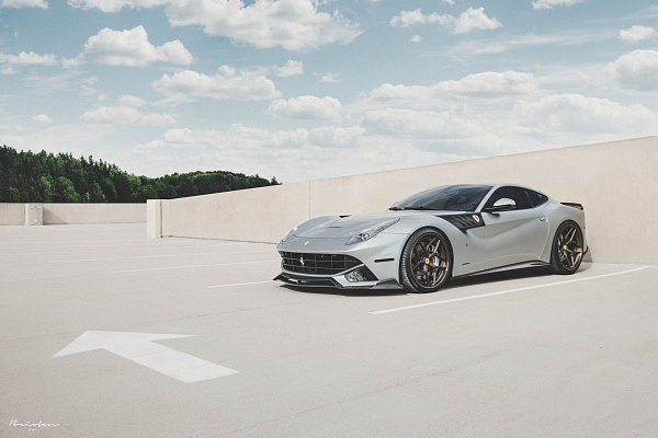 Фото дисков Brixton Forged PF5 Глянцевая темная бронза на Ferrari F12
