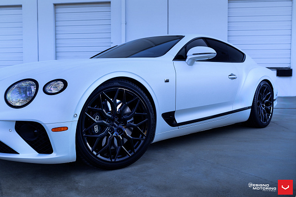 Фото дисков Vossen HF-2 Черный глянец на Bentley Continental GT III