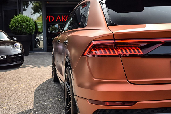 Фото дисков Anrky AN17 Черный глянец на Audi Q8