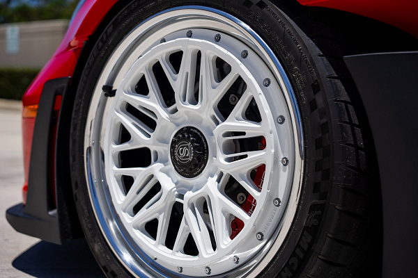 Фото дисков Strasse Wheels SV10M-RS Track Белый сатин на Porsche 911 VIII