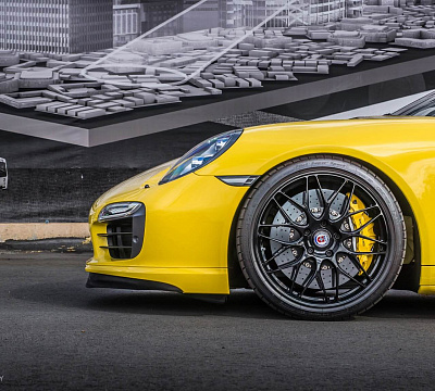 Фото дисков HRE RC100 на Porsche 911 VII