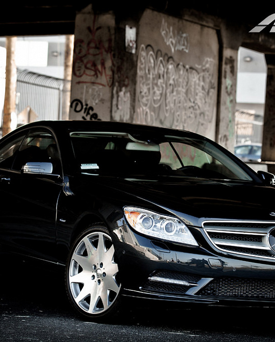 Фото дисков HR3 Глянцевый лак на Mercedes-Benz CL (C216)