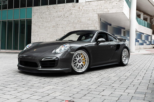 Фото дисков HRE 300 Глянцевый лак на Porsche 911 VII
