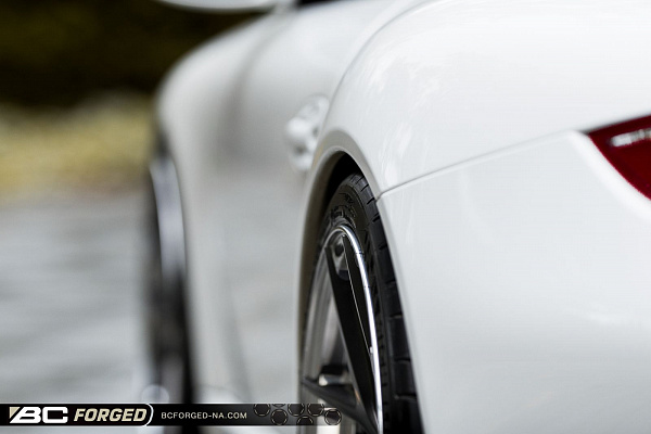 Фото дисков BC Forged HCS21 Глянцевый темный лак на Porsche 911 VI