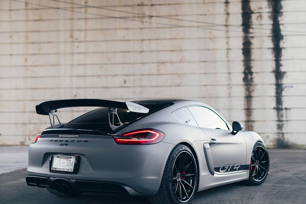 Фото дисков Brixton Forged R11-R Черный сатин на Porsche Cayman II