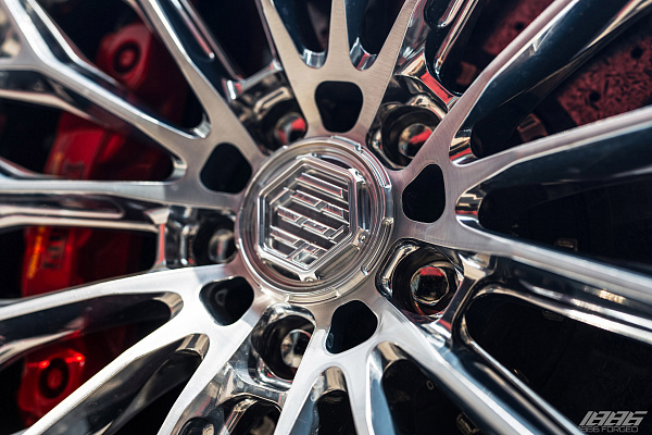 Фото дисков 1886 Wheels G015 Полированный лак на Ferrari F8