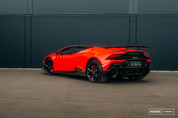 Фото дисков NOVITEC NL5 Черный глянец на Lamborghini Huracan