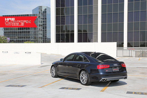 Фото дисков HRE FF01 Серебро на Audi A/RS 6 (C7)