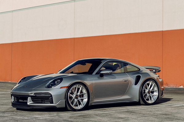 Фото дисков Anrky XR-201 Глянцевый лак на Porsche 911 VIII