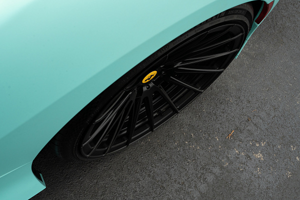 Фото дисков Strasse Wheels SV15 Deep Concave Duoblock Черный матовый на Ferrari F8
