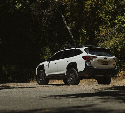 Фото дисков Black Rhino AWOL на Subaru Outback BT