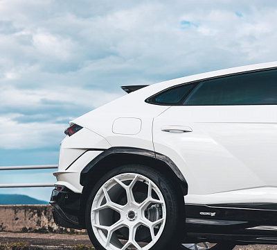 Фото дисков Brixton Forged MW03 на Lamborghini Urus