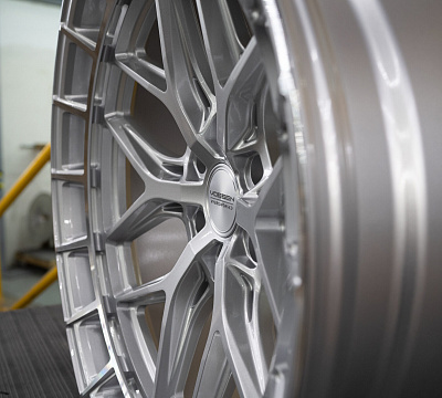 Vossen HFX-1 (6-Lug)