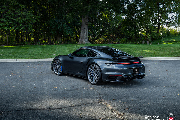 Фото дисков Vossen S21-02 Глянцевый темный лак на Porsche 911 VIII