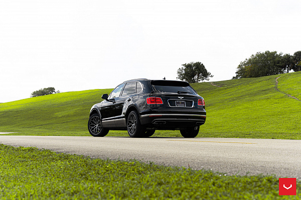 Фото дисков Vossen HF-2 Алмазная проточка на Bentley Bentayga