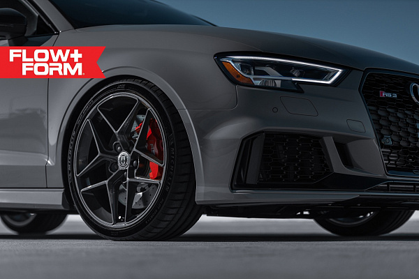 Фото дисков HRE FF11 Глянцевый графит на Audi A/S/RS 3 (8V)