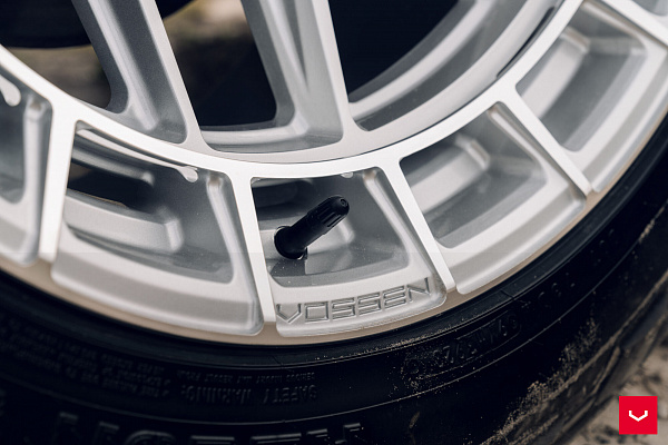 Фото дисков Vossen HFX-1 (6-Lug) Серебро на Ram 1500 V
