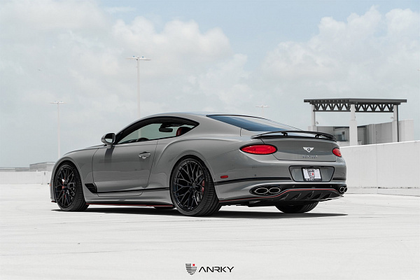 Фото дисков Anrky AN10 Черный глянец на Bentley Continental GT III