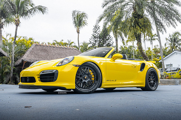 Фото дисков Strasse Wheels SV8 Performance Черный матовый на Porsche 911 VII