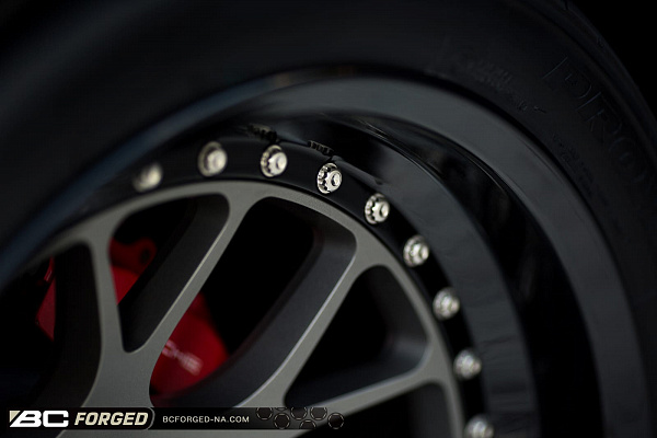 Фото дисков BC Forged LE72 // MLE72 Матовый графит на Porsche Cayman I