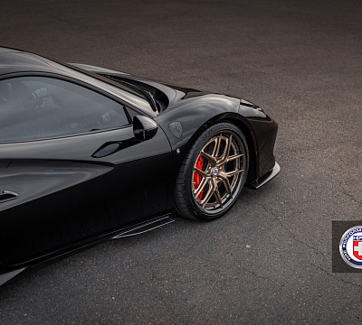 Фото дисков HRE S101SC на Ferrari F8