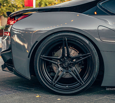 Фото дисков Strasse Wheels SV2 Deep Concave Duoblock на BMW i8