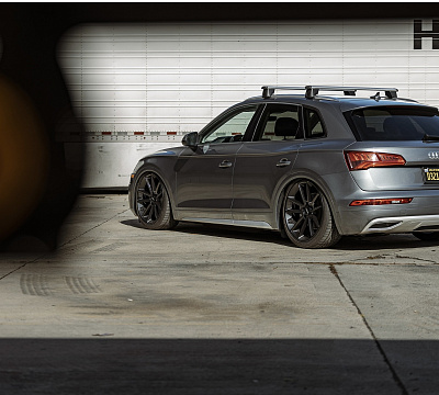 Фото дисков Rotiform BTL на Audi Q5 (FY)