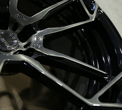 ADV.1 ADV5.3 M.V2 CS