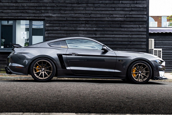 Фото дисков Bola CSR Сатиновая бронза на Ford Mustang VI