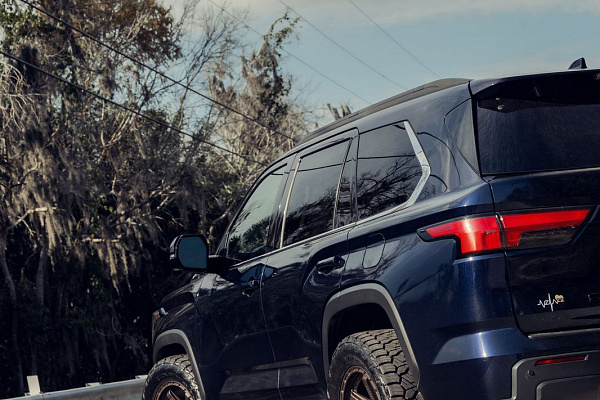 Фото дисков 4PLAY 4PS63 Сатиновая бронза на Toyota Sequoia III