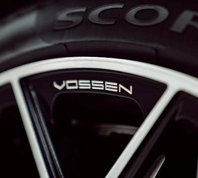 Фото дисков Vossen HF-2 на Range Rover IV
