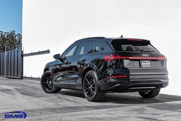 Фото дисков HRE FF04 Черный сатин на Audi E-tron